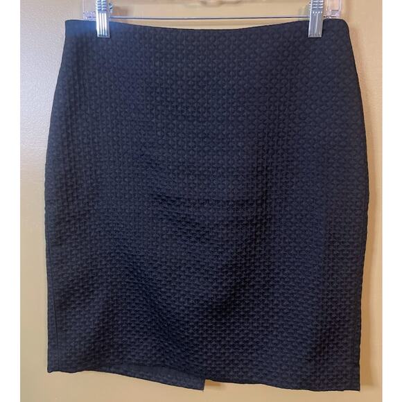 Banana Republic Black Textured Pencil Skirt Size 8 - Picture 1 of 3
